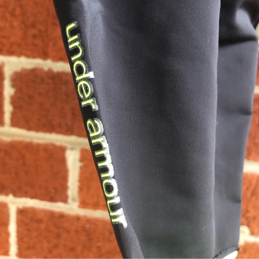 Under Armor Capri workout pants Black & Neon Green Size M —#022 - Picture 6 of 9